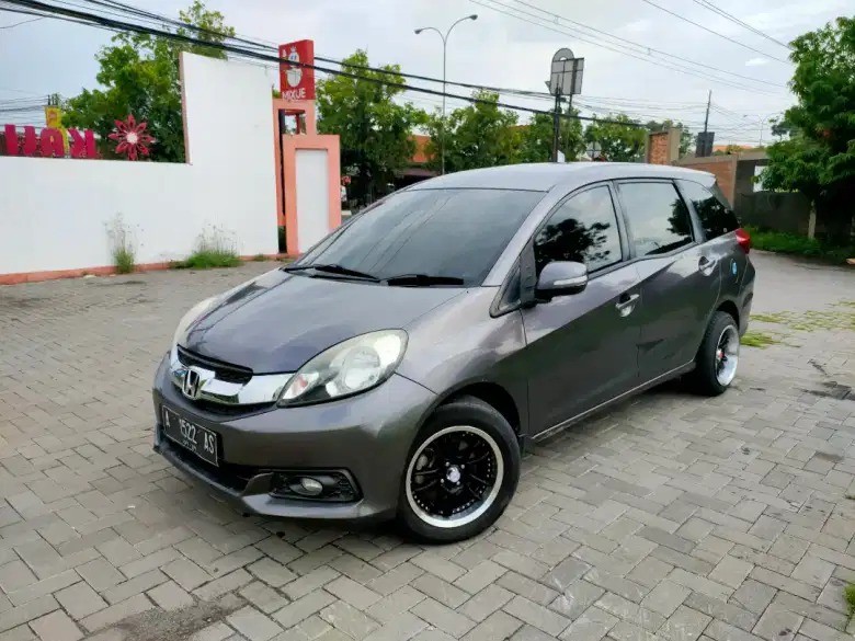 2015 Honda Mobilio  E  MT 2015 Honda Mobilio  E  MT