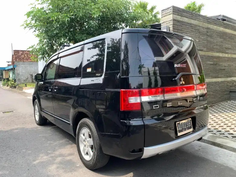 2014 Mitsubishi Delica 2.0 CC 4X2 AT 2014 Mitsubishi Delica 2.0 CC 4X2 AT