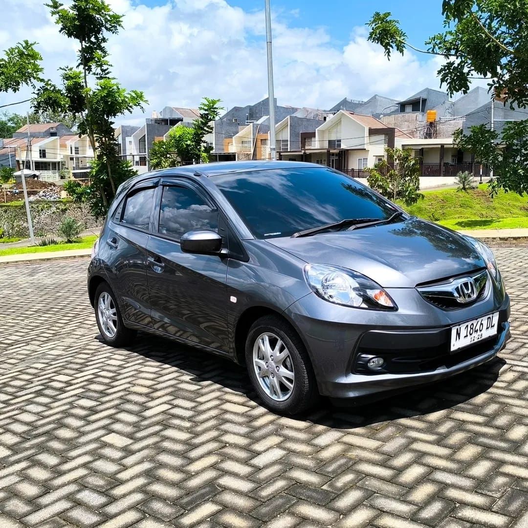 2013 Honda Brio  1.2 E AT