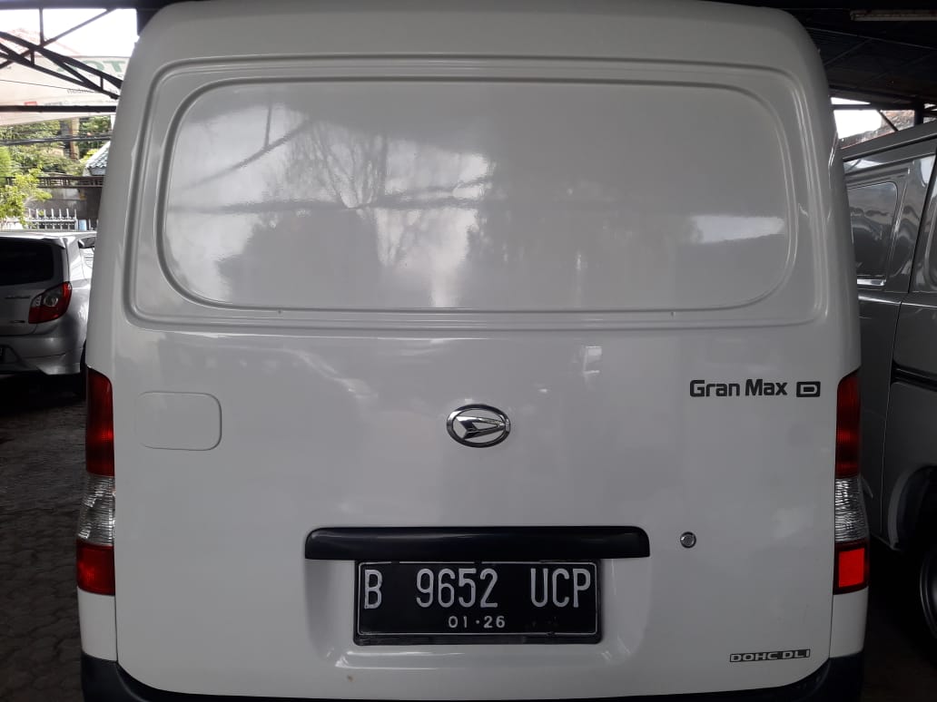 Dijual 2015 Daihatsu Gran Max MB Minibus 1.3L D Blind Van MT Minibus 1.3L D Blind Van MT Bekas