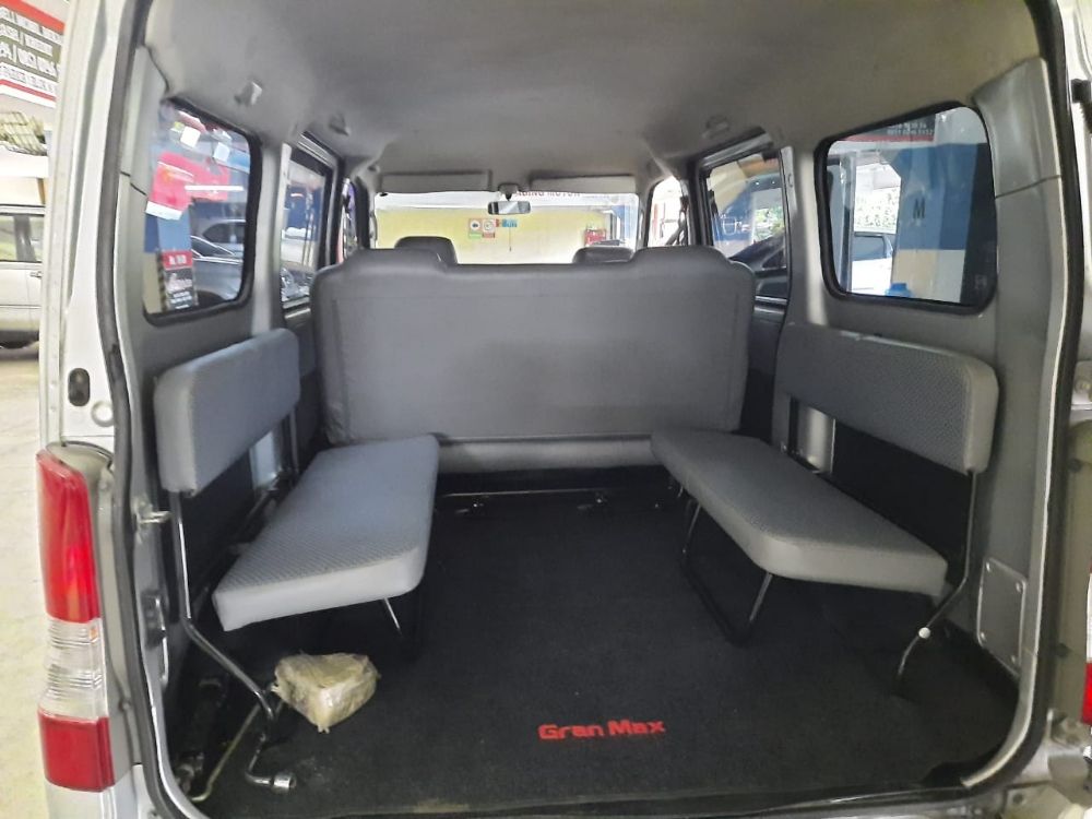2014 Daihatsu Gran Max MB Minibus 1.5L D Mini Bus MT Minibus 1.5L D Mini Bus MT tua