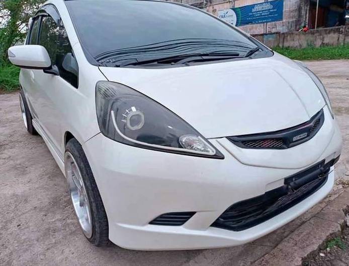 2010 Honda Jazz I-DSI 1.5L MT I-DSI 1.5L MT bekas
