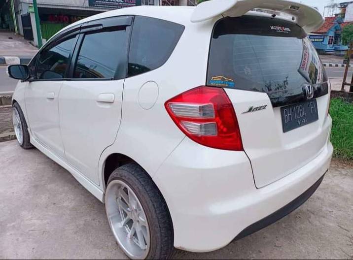 Dijual 2010 Honda Jazz I-DSI 1.5L MT I-DSI 1.5L MT Bekas