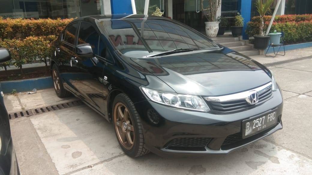 2013 Honda Civic I-VTEC 1.8L AT I-VTEC 1.8L AT bekas