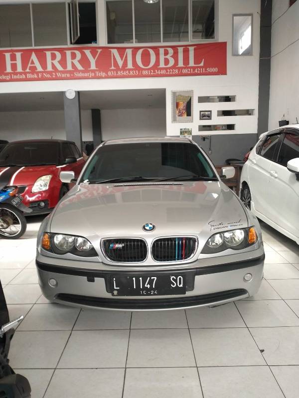 Used 2002 BMW 3 Series Sedan  325iat 325iat
