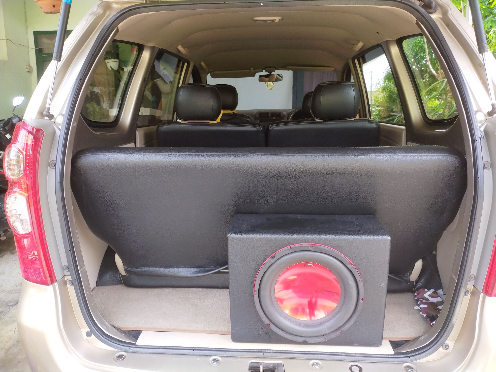 2008 Daihatsu Grand Xenia 2008 Daihatsu Grand Xenia