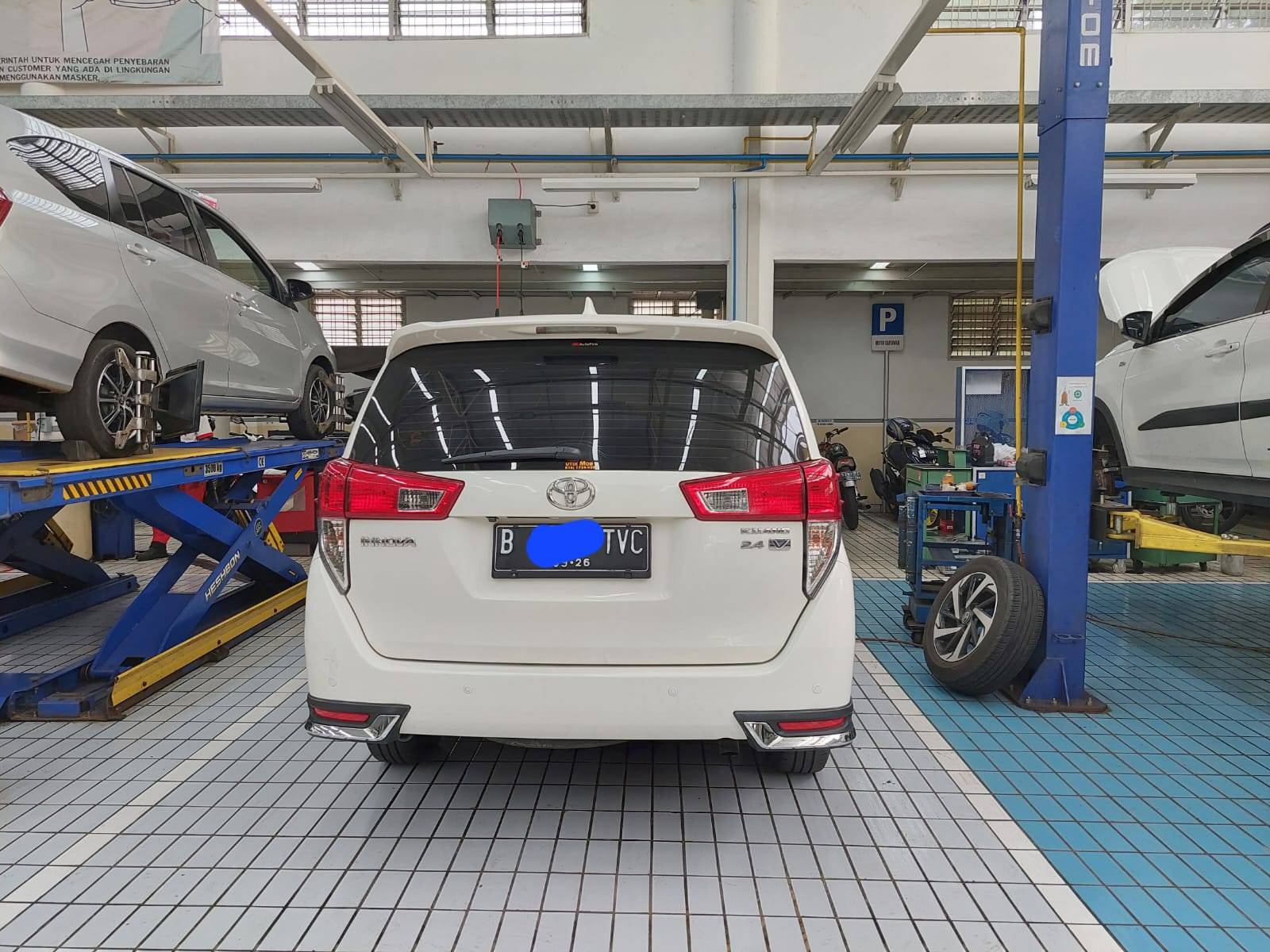 2016 Toyota Kijang Innova REBORN 2.4 V MT DIESEL LUX REBORN 2.4 V MT DIESEL LUX tua