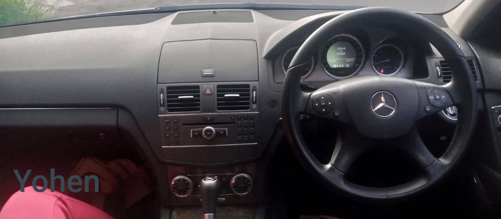Dijual 2011 Mercedes Benz C-Class  C 200 CGI CLASSIC C 200 CGI CLASSIC Bekas