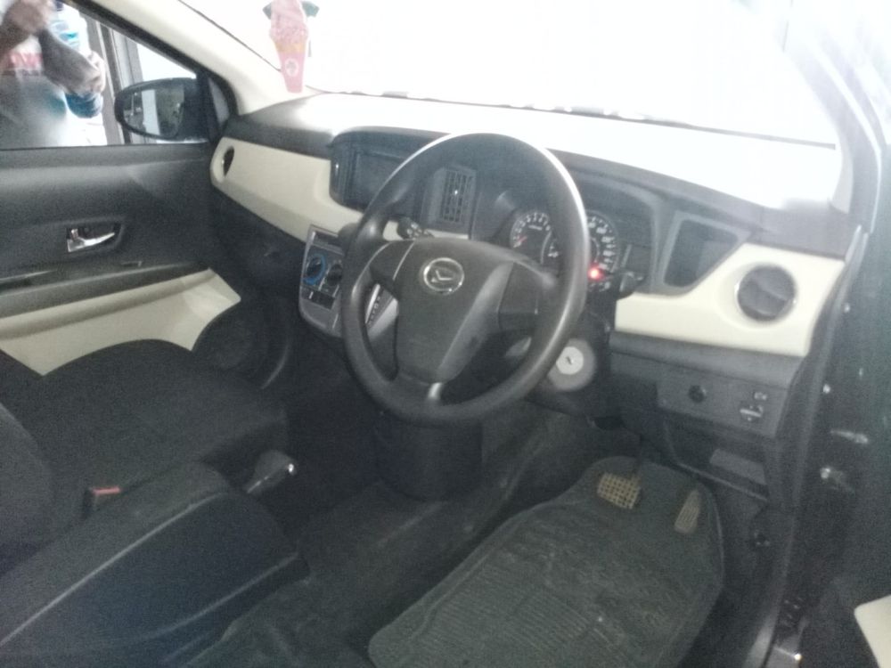 2016 Daihatsu Sigra  1.2 R AT 1.2 R AT bekas