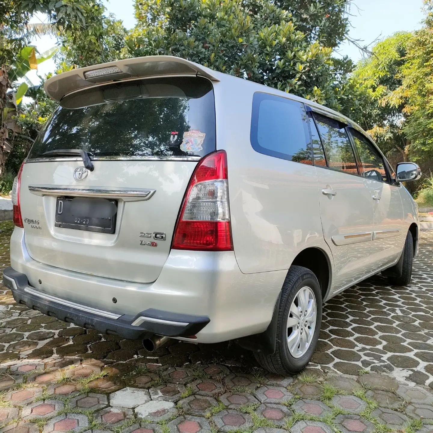 2013 Toyota Kijang Innova 2.5 G AT DIESEL 2.5 G AT DIESEL tua