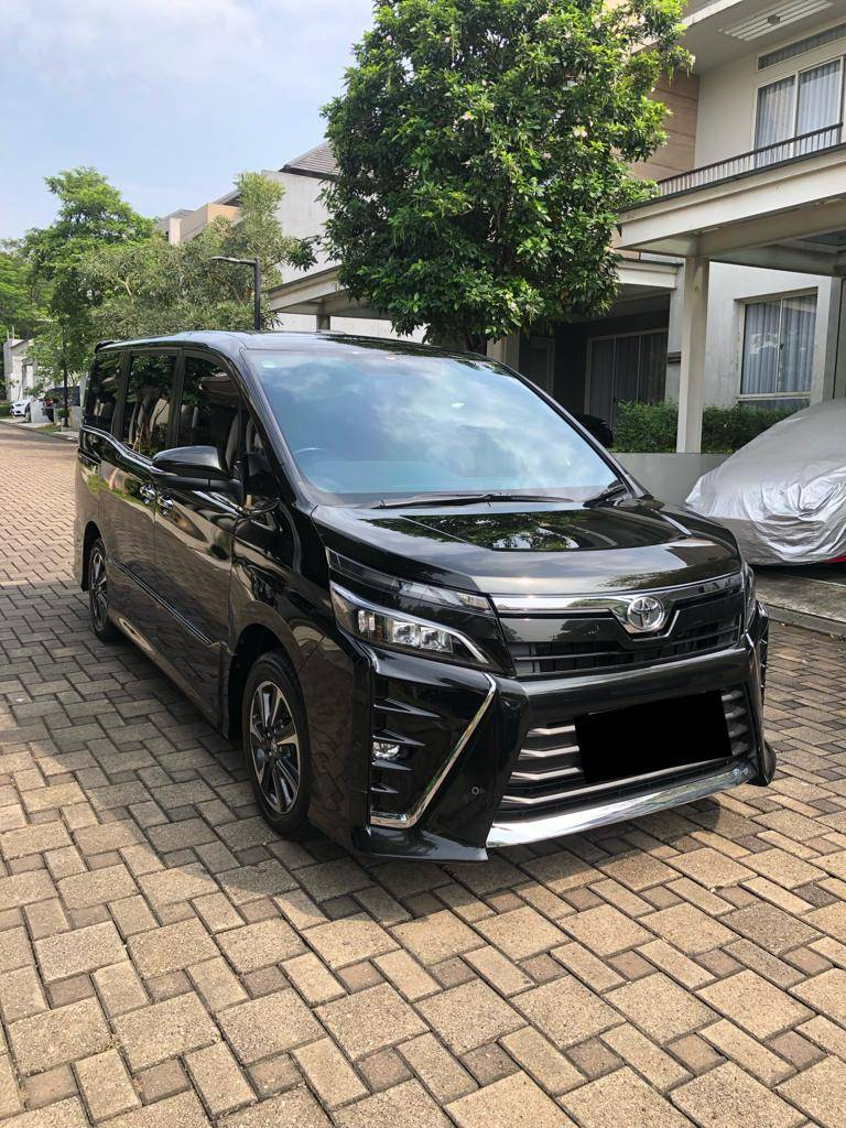 2018 Toyota Voxy 2.0 CVT 2.0 CVT tua