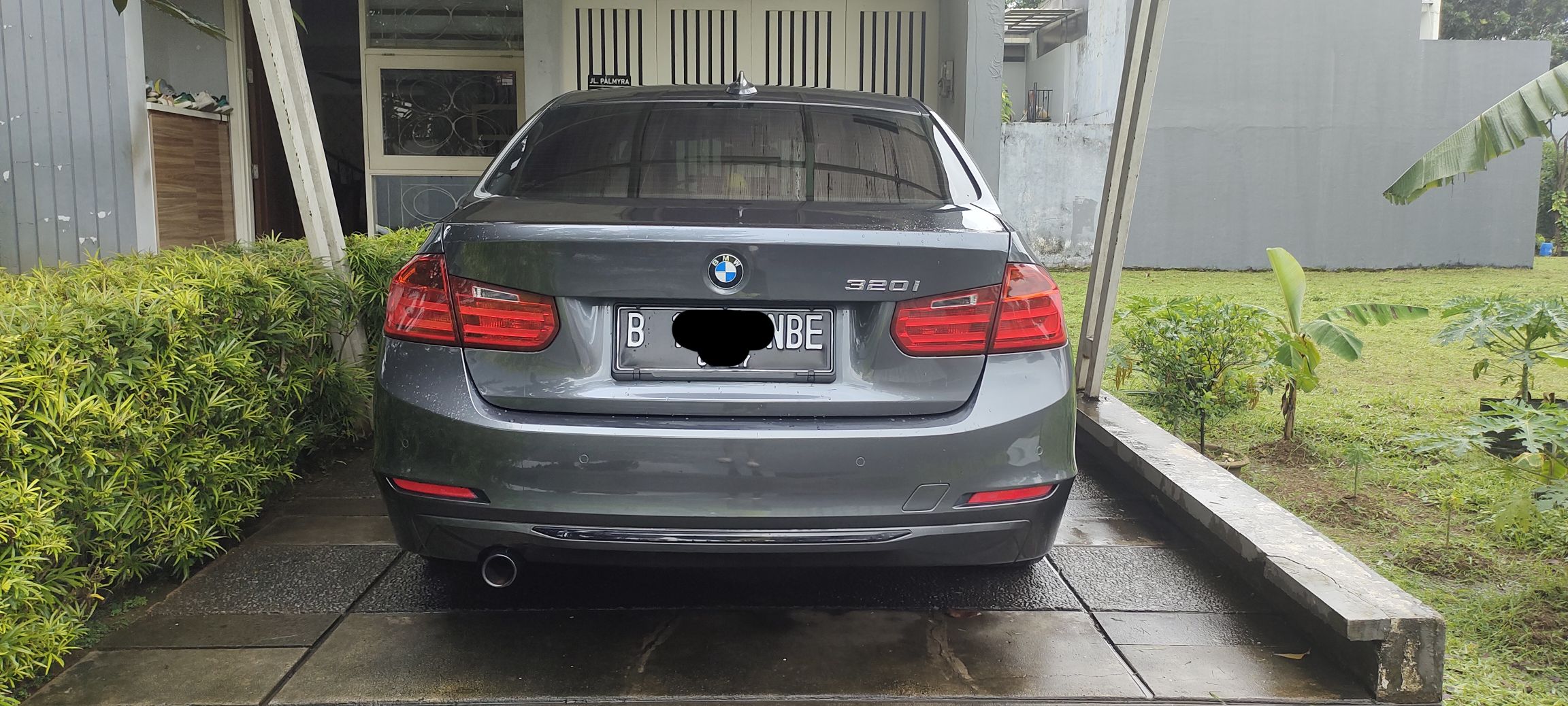 2014 BMW 3 Series Sedan 320i Sport 2014 BMW 3 Series Sedan 320i Sport