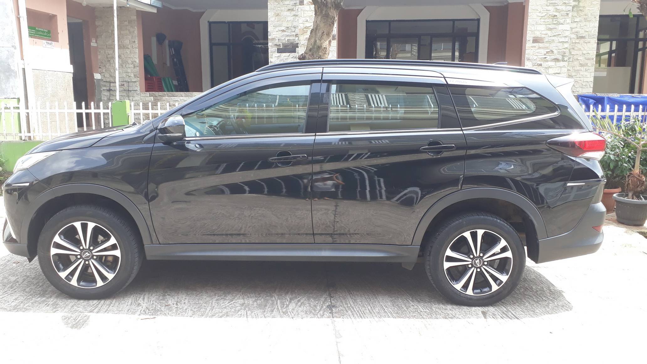 2018 Daihatsu Terios R A/T 2018 Daihatsu Terios R A/T