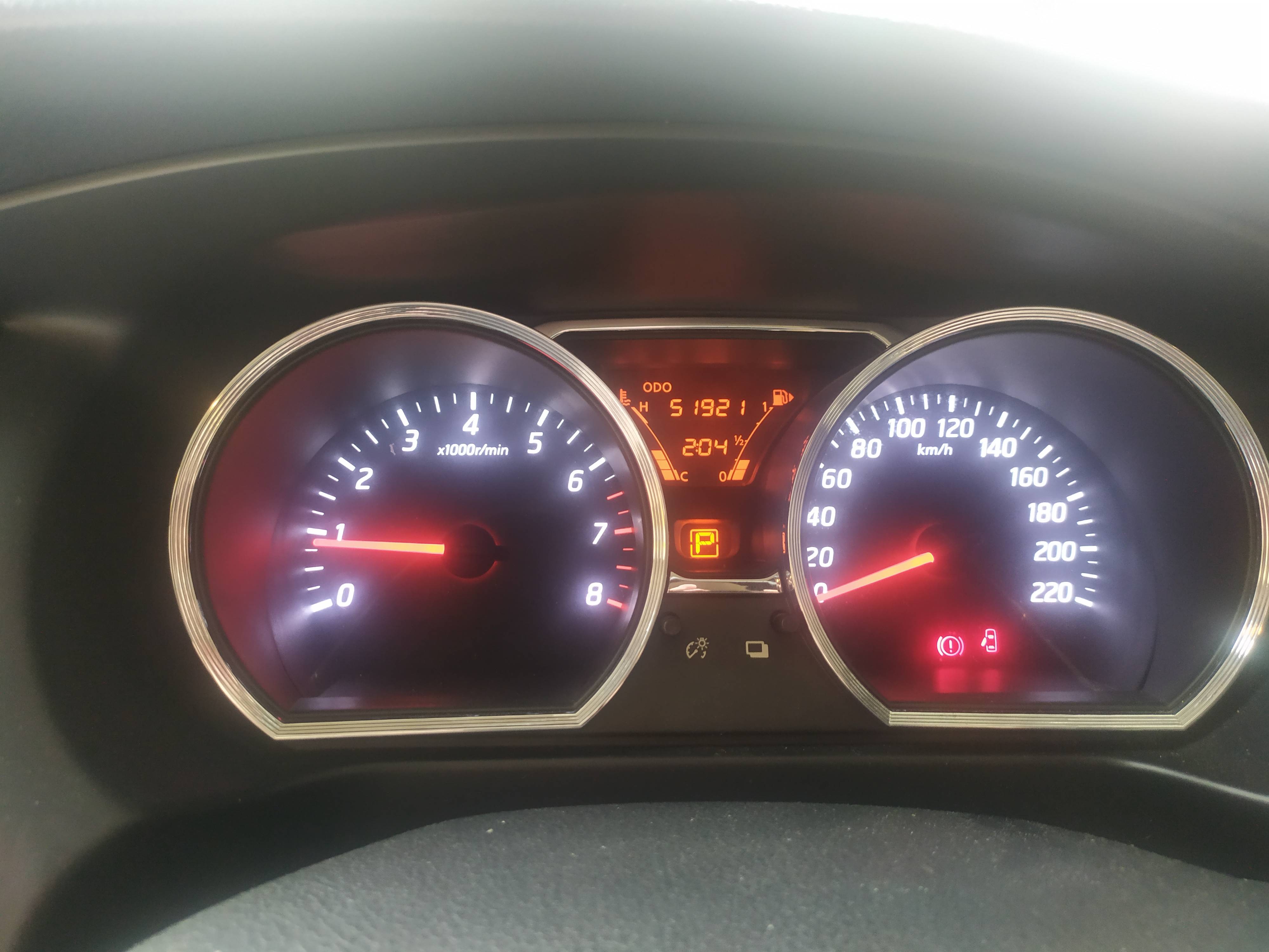 2016 Nissan Grand Livina 1.5 XV CVT 2016 Nissan Grand Livina 1.5 XV CVT