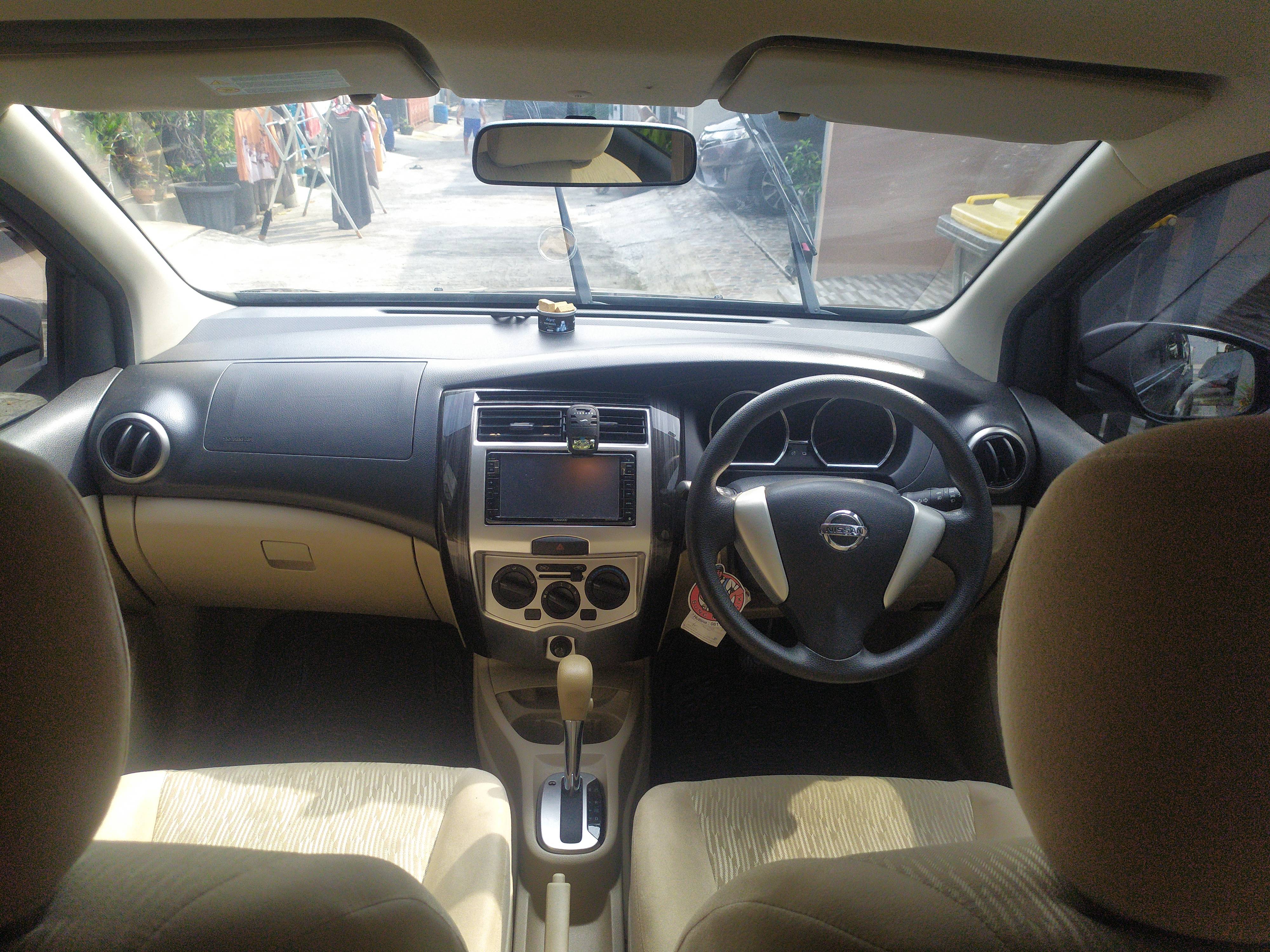 2016 Nissan Grand Livina 1.5 XV CVT 2016 Nissan Grand Livina 1.5 XV CVT