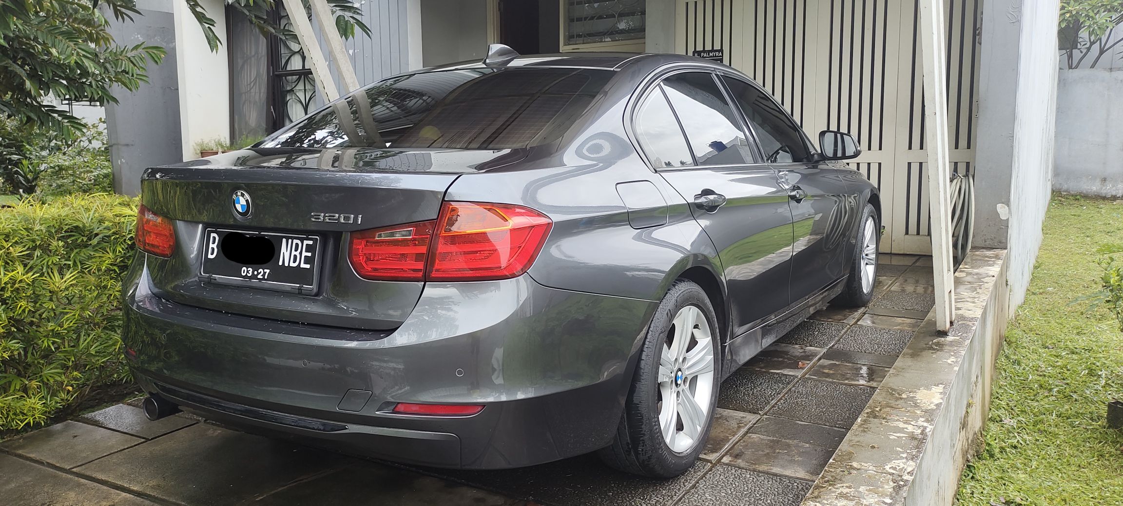 2014 BMW 3 Series Sedan 320i Sport 2014 BMW 3 Series Sedan 320i Sport