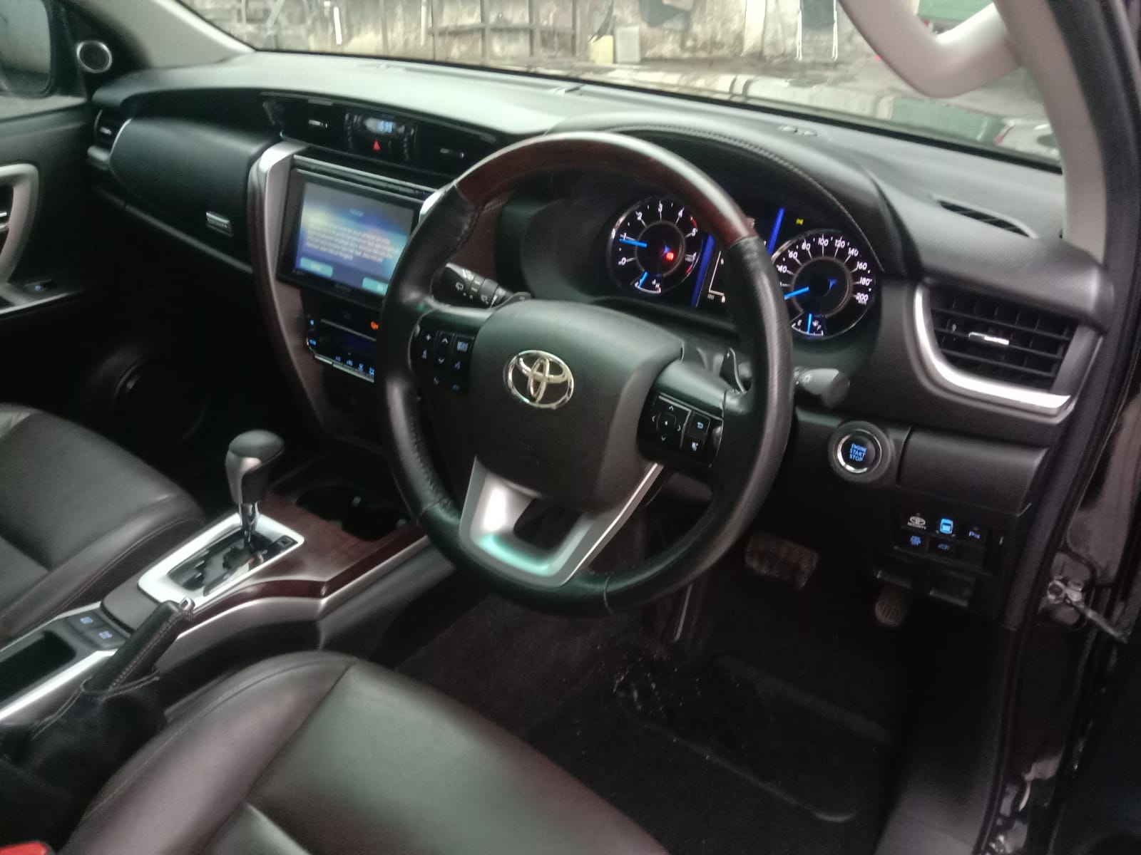 2016 Toyota Fortuner  2016 Toyota Fortuner