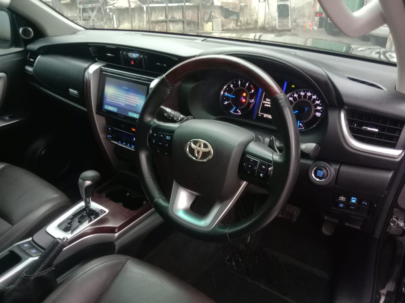 2016 Toyota Fortuner  2016 Toyota Fortuner
