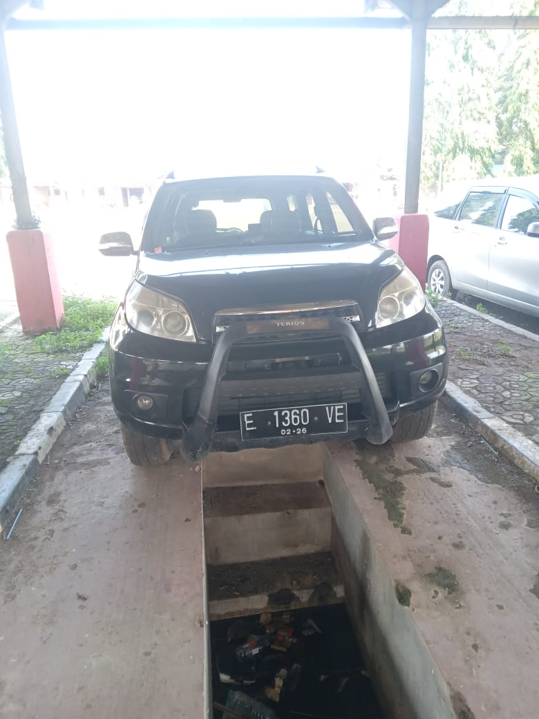 2011 Daihatsu Terios  X M/T STD F 700 RGTS 2011 Daihatsu Terios  X M/T STD F 700 RGTS