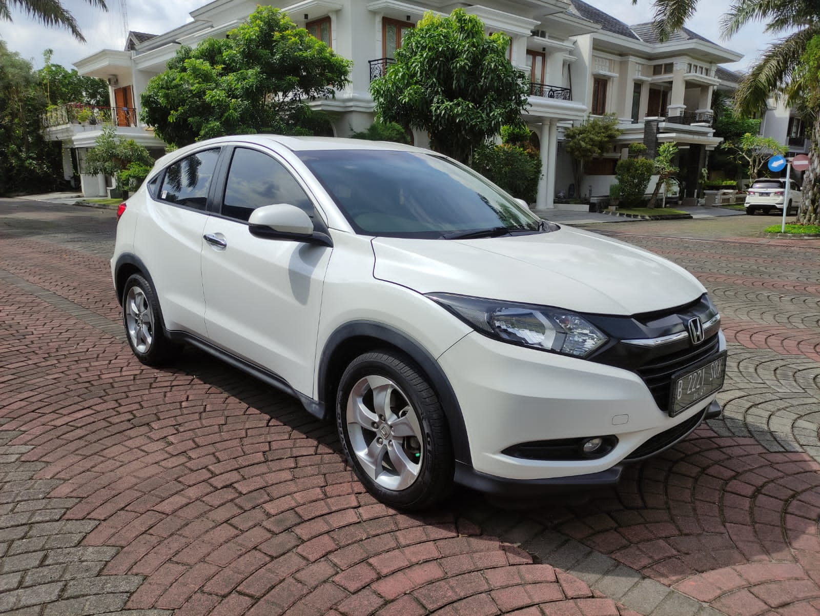 2017 Honda HRV  E 1.5 CVT Bekas