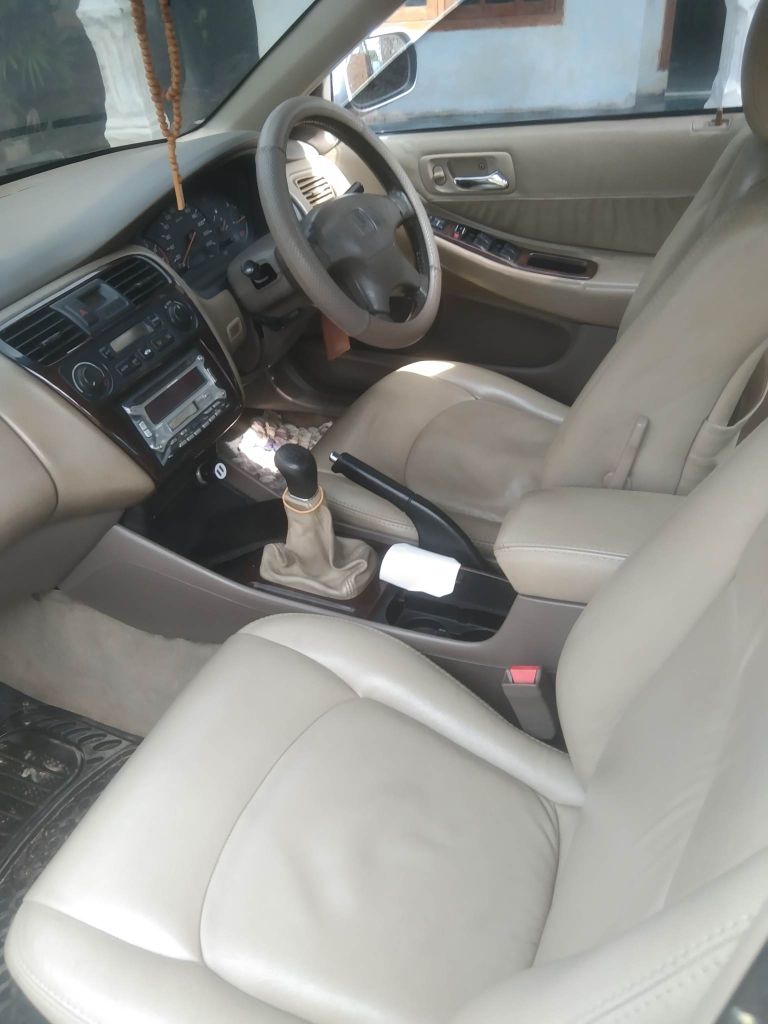 2002 Honda Accord VTI-L 2.3L MT 2002 Honda Accord VTI-L 2.3L MT