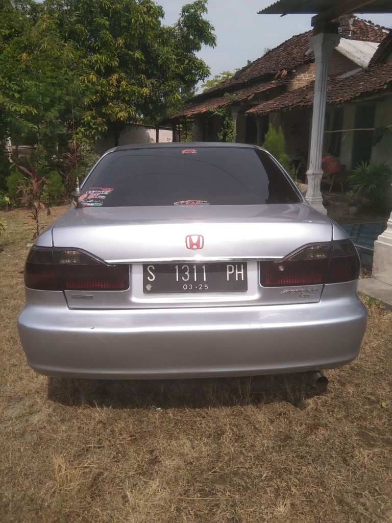 2002 Honda Accord VTI-L 2.3L MT 2002 Honda Accord VTI-L 2.3L MT