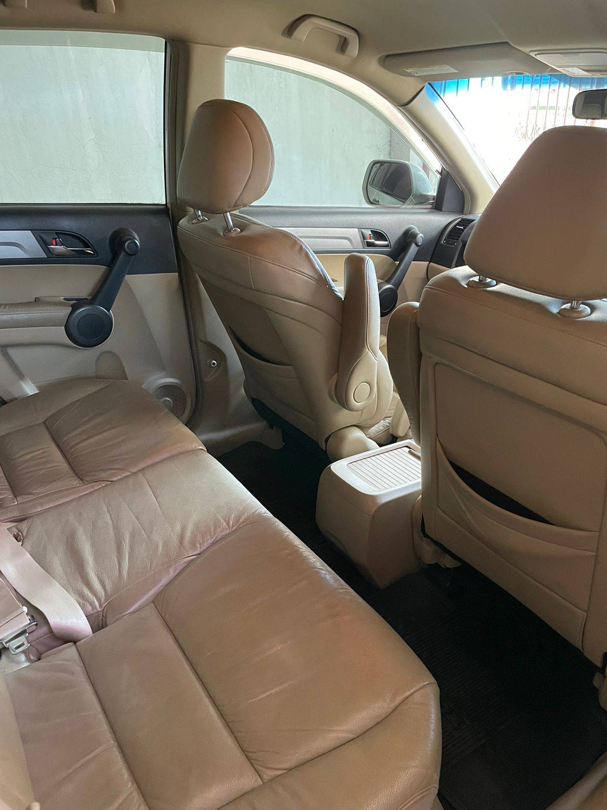 2010 Honda CR-V  2.4L AT 2010 Honda CR-V  2.4L AT