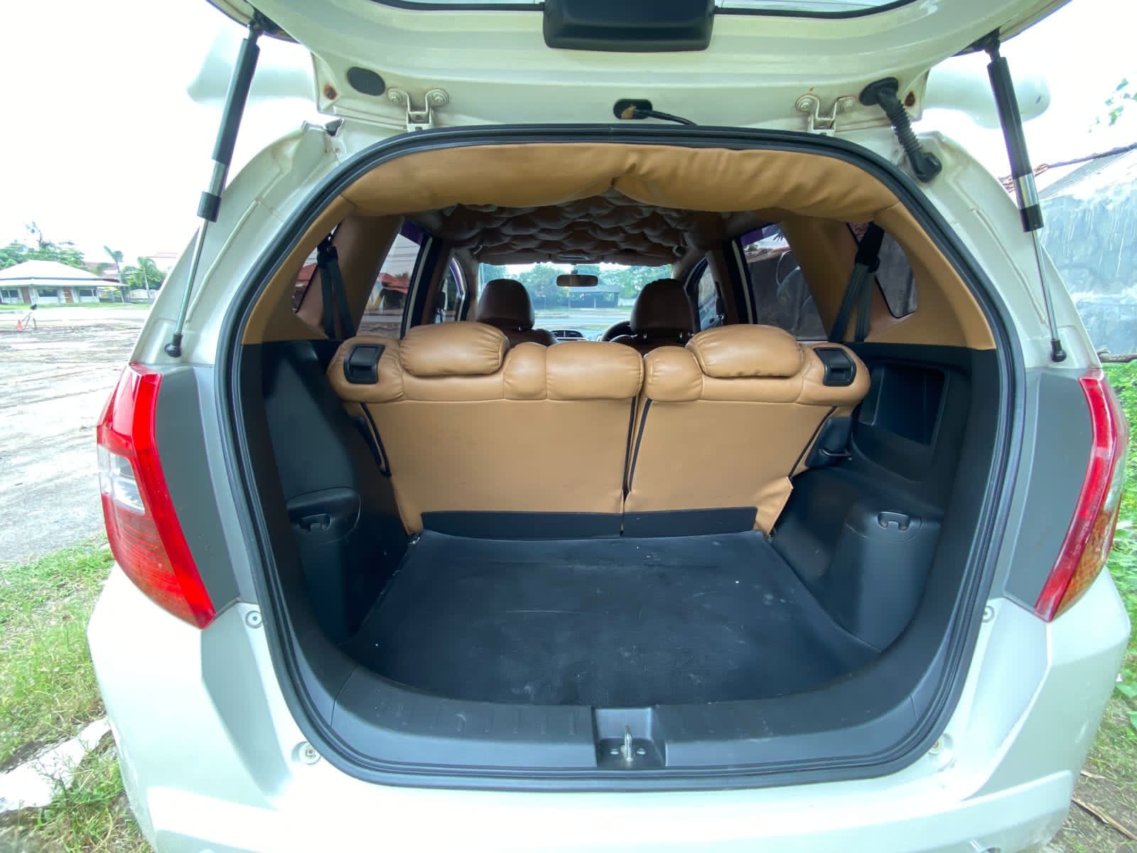 2011 Honda Jazz  1.5 GE8 MT 2011 Honda Jazz  1.5 GE8 MT