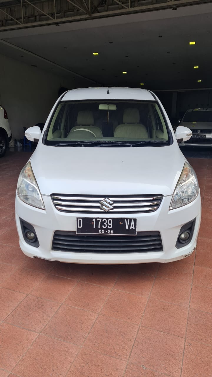 Second Hand 2015 Suzuki Ertiga  Second Hand 2015 Suzuki Ertiga