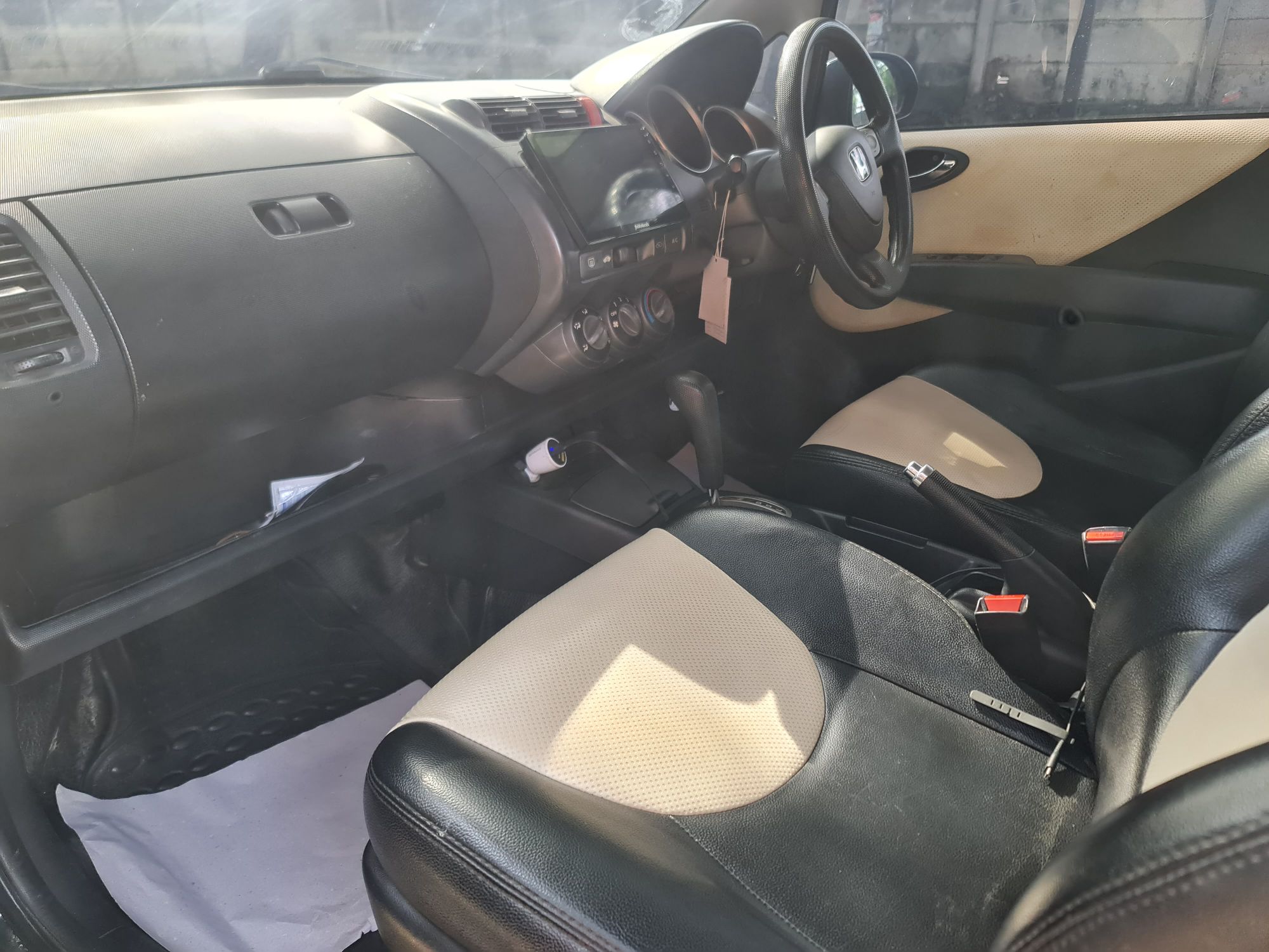 2005 Honda Jazz VTEC 1.5L AT 2005 Honda Jazz VTEC 1.5L AT