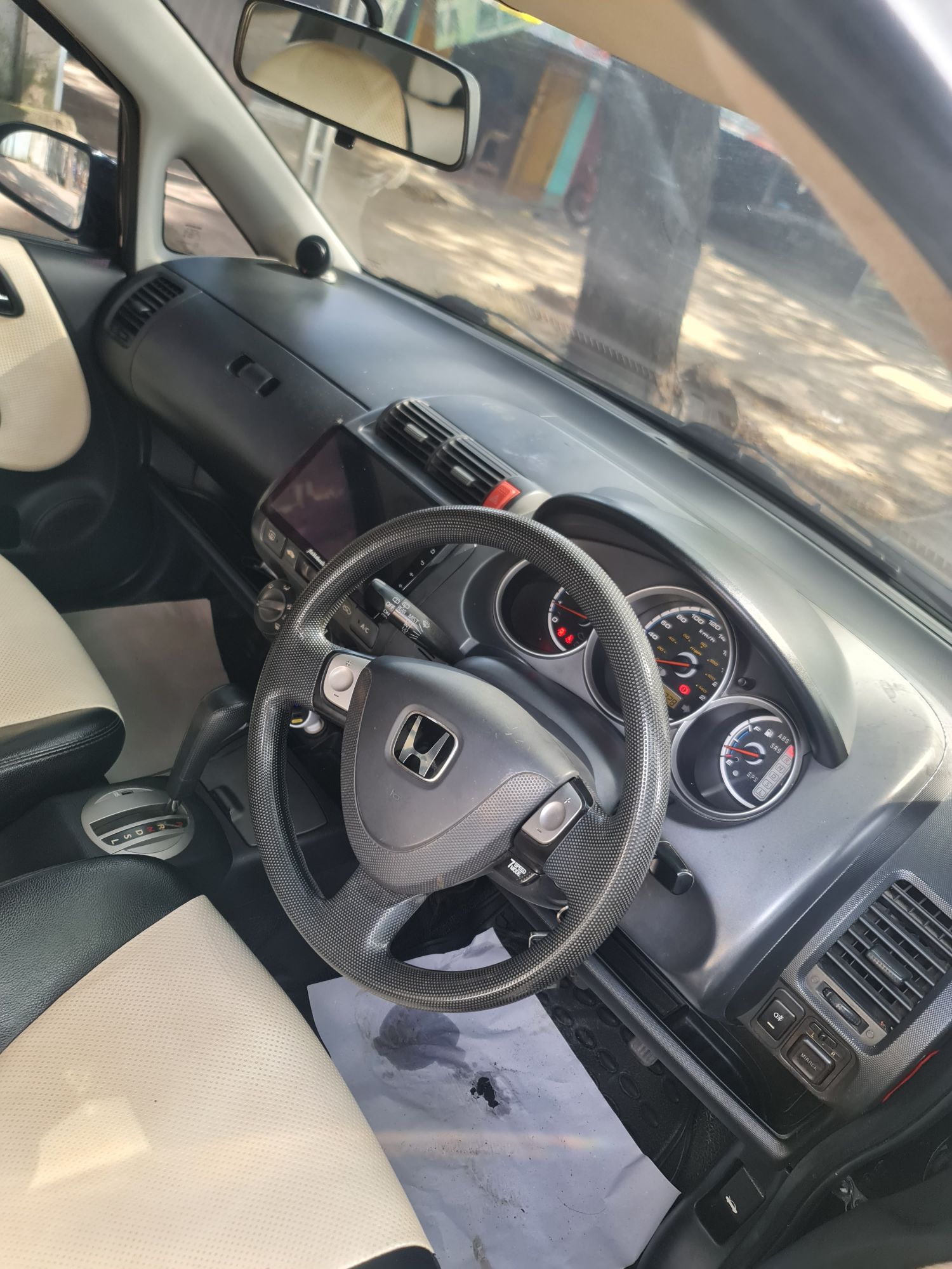 2005 Honda Jazz VTEC 1.5L AT 2005 Honda Jazz VTEC 1.5L AT