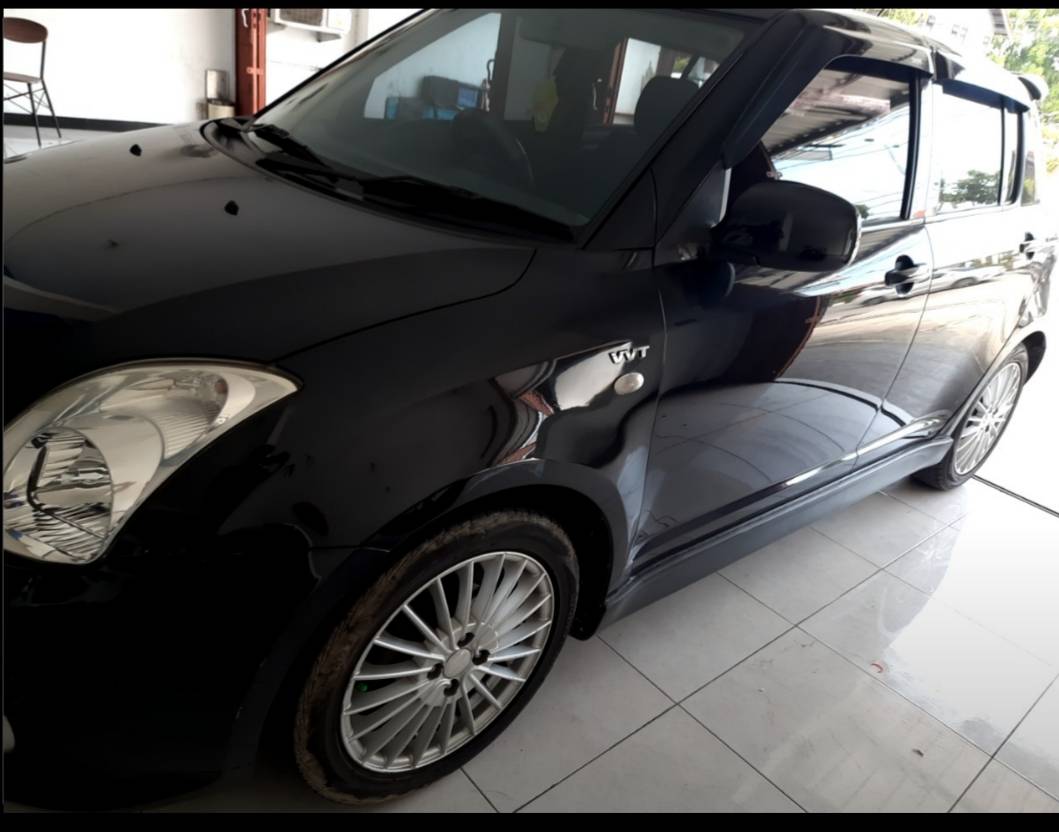 2010 Suzuki Swift  GT 3 M/T 2010 Suzuki Swift  GT 3 M/T