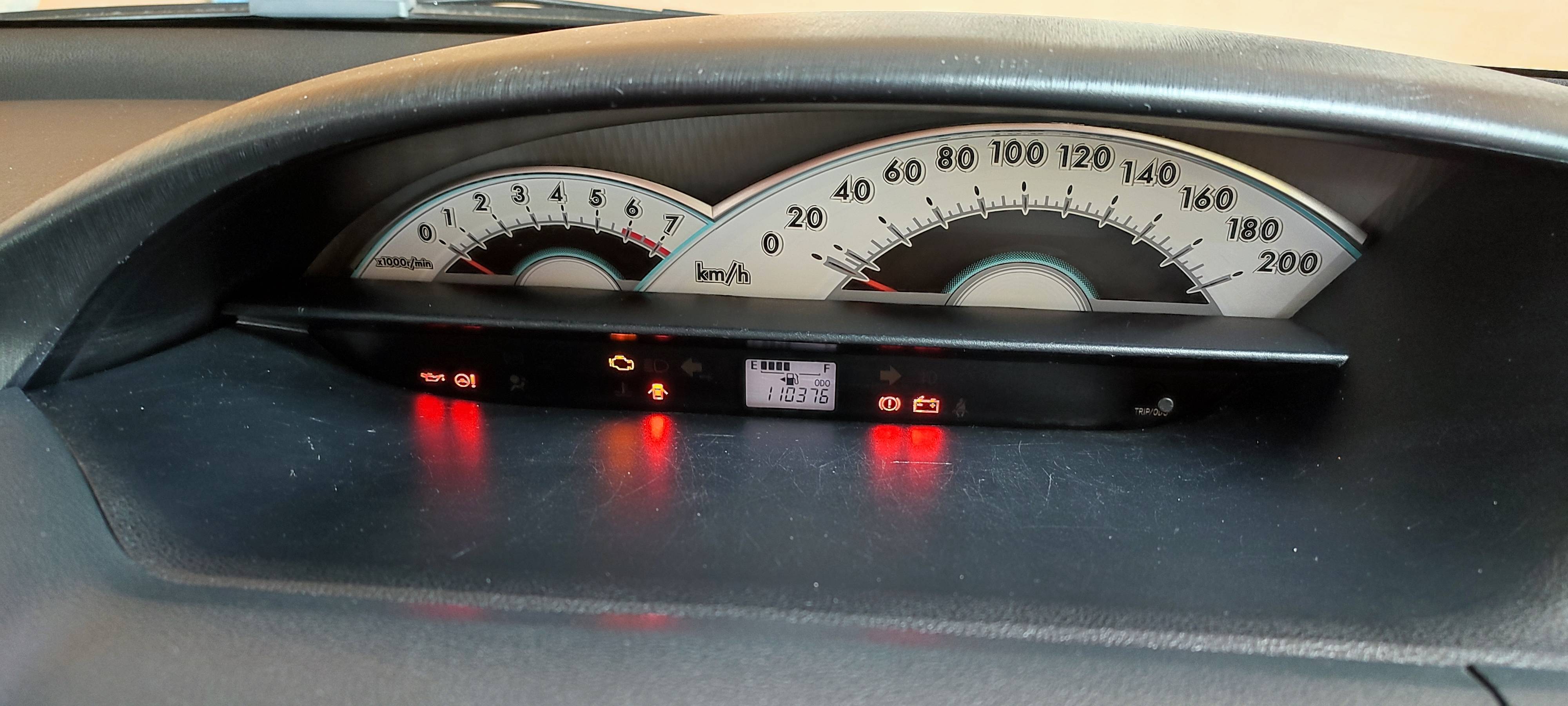 2014 Toyota Etios Valco G M/T 2014 Toyota Etios Valco G M/T