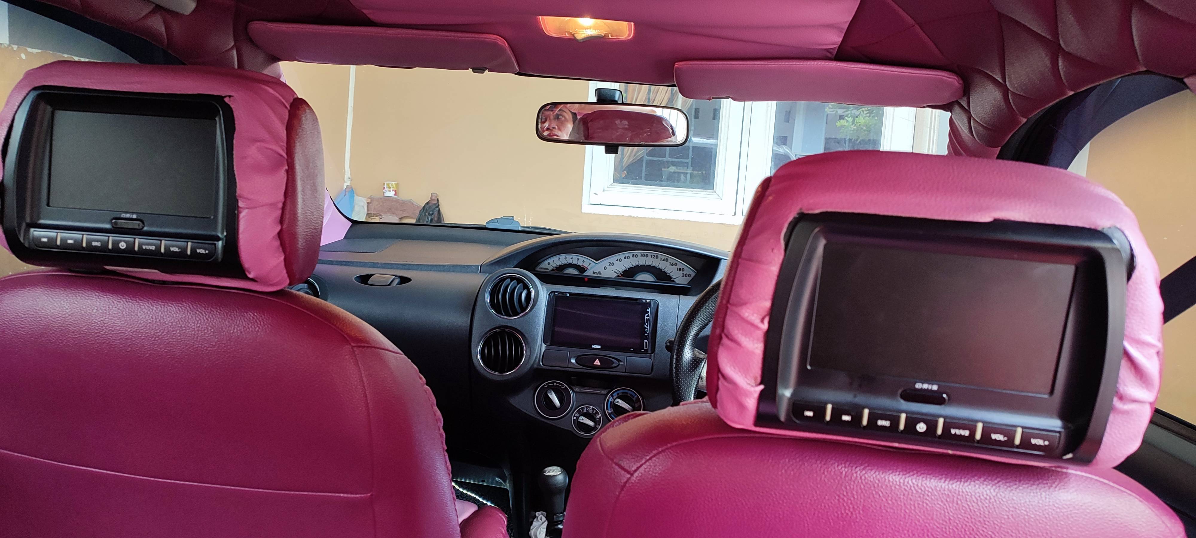 2014 Toyota Etios Valco G M/T 2014 Toyota Etios Valco G M/T