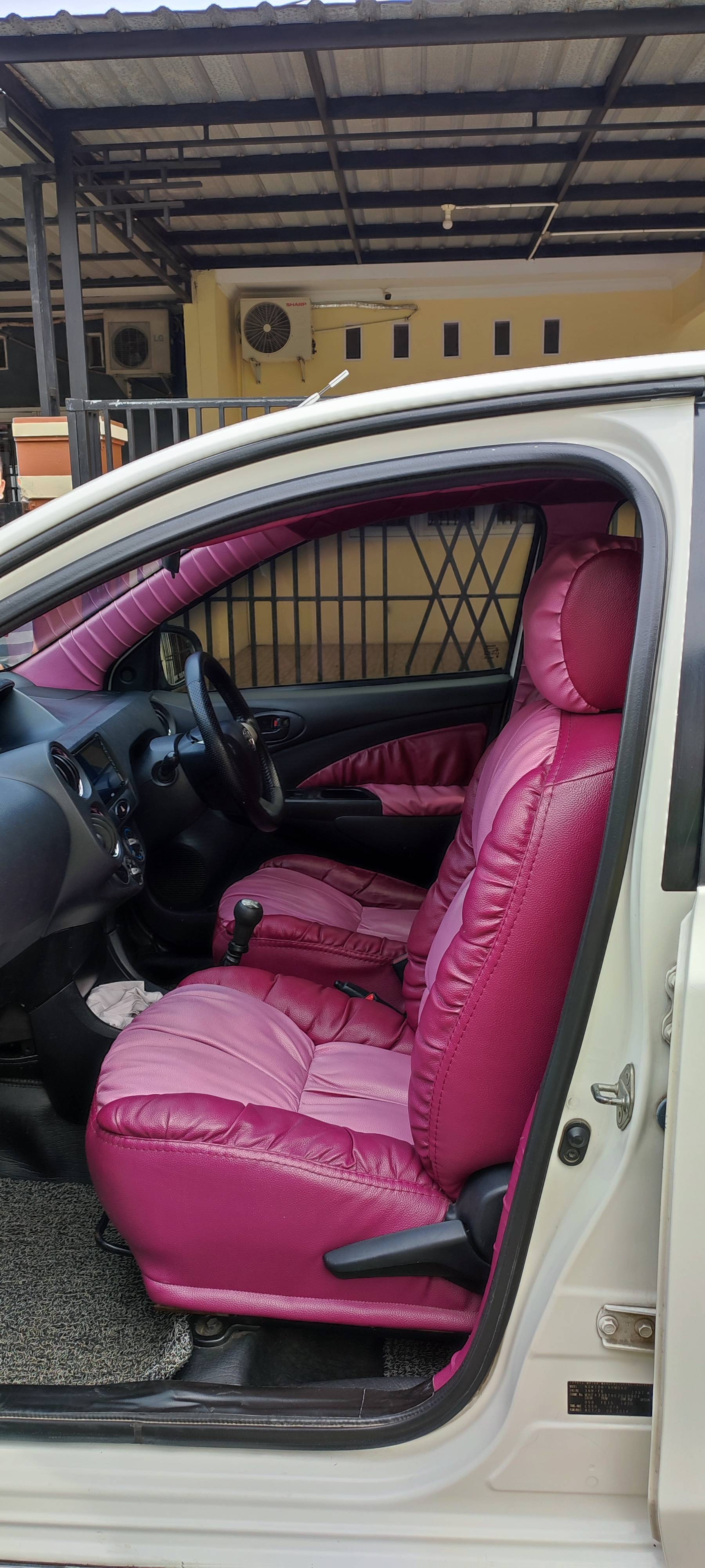 2014 Toyota Etios Valco G M/T 2014 Toyota Etios Valco G M/T