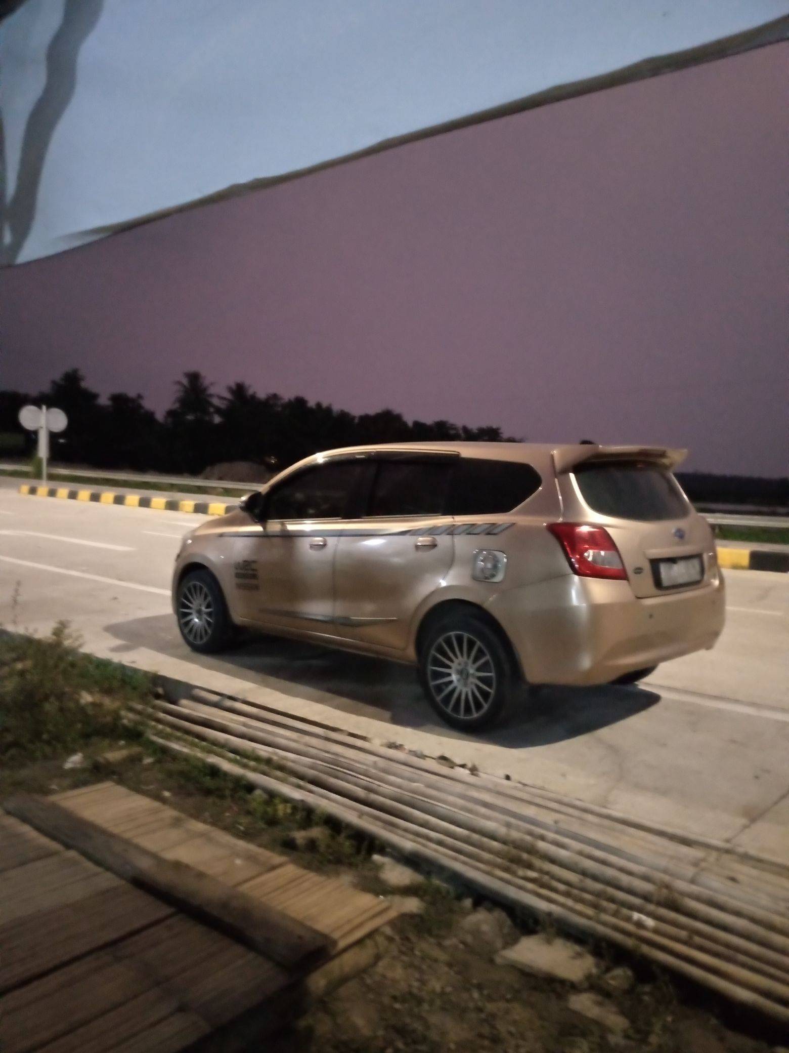 2015 Datsun GO  1.2 T AT CVT 2015 Datsun GO  1.2 T AT CVT