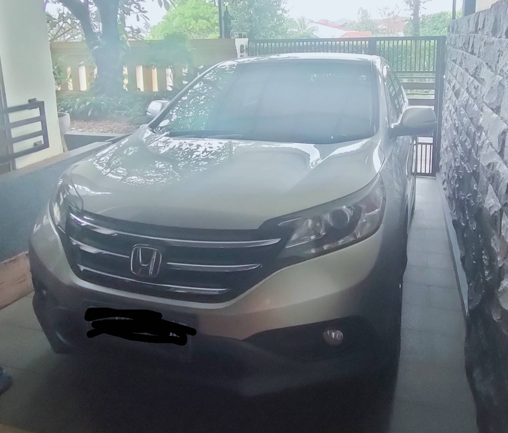 2013 Honda CRV 2.0L 4X2 AT 2013 Honda CRV 2.0L 4X2 AT