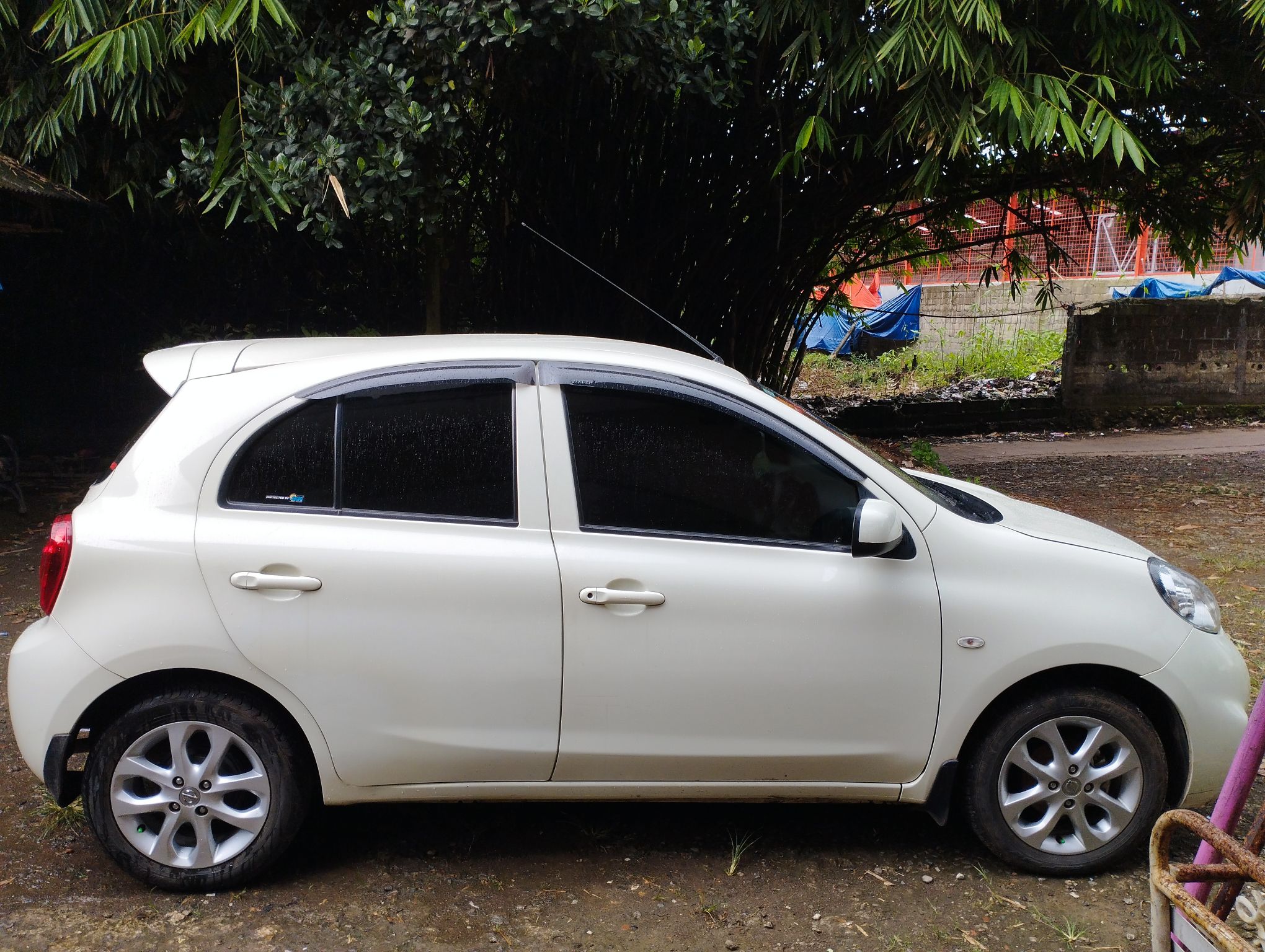 2017 Nissan March 1.2L MT 2017 Nissan March 1.2L MT