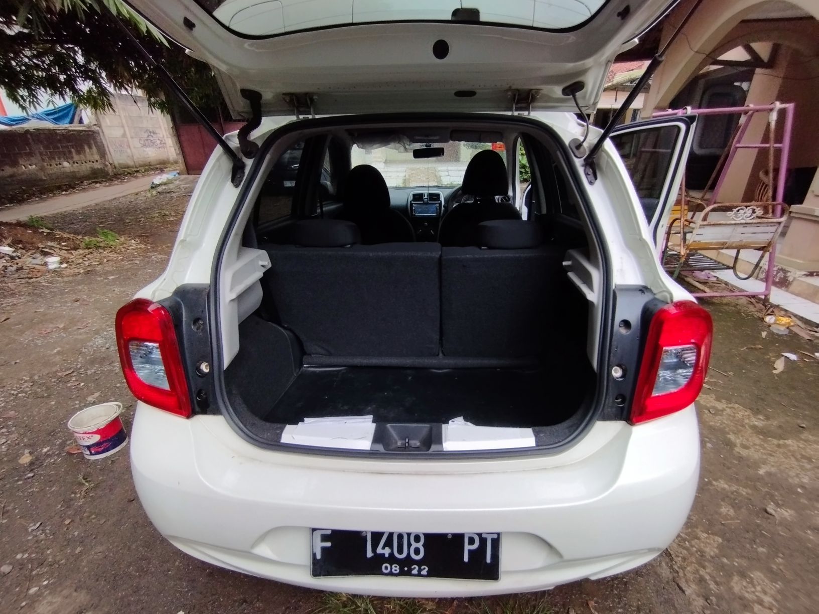 2017 Nissan March 1.2L MT 2017 Nissan March 1.2L MT