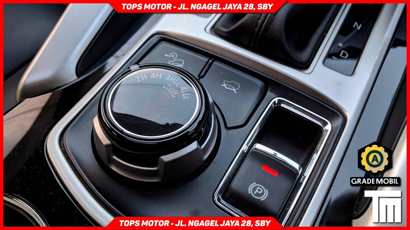 2017 Mitsubishi Pajero Sport Dakar Ultimate AT 4x4 2017 Mitsubishi Pajero Sport Dakar Ultimate AT 4x4