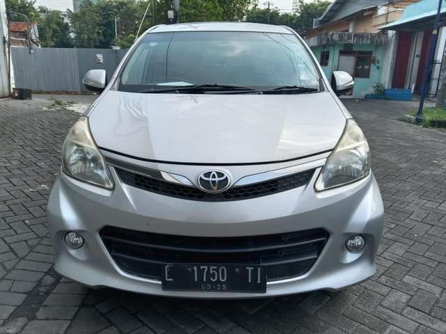 Second Hand 2014 Toyota Avanza Veloz Second Hand 2014 Toyota Avanza Veloz