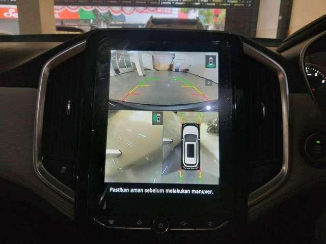 2019 Wuling Almaz Exclusive 5-Seater 2019 Wuling Almaz Exclusive 5-Seater