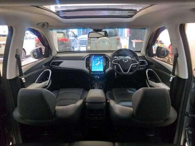 2019 Wuling Almaz Exclusive 5-Seater 2019 Wuling Almaz Exclusive 5-Seater