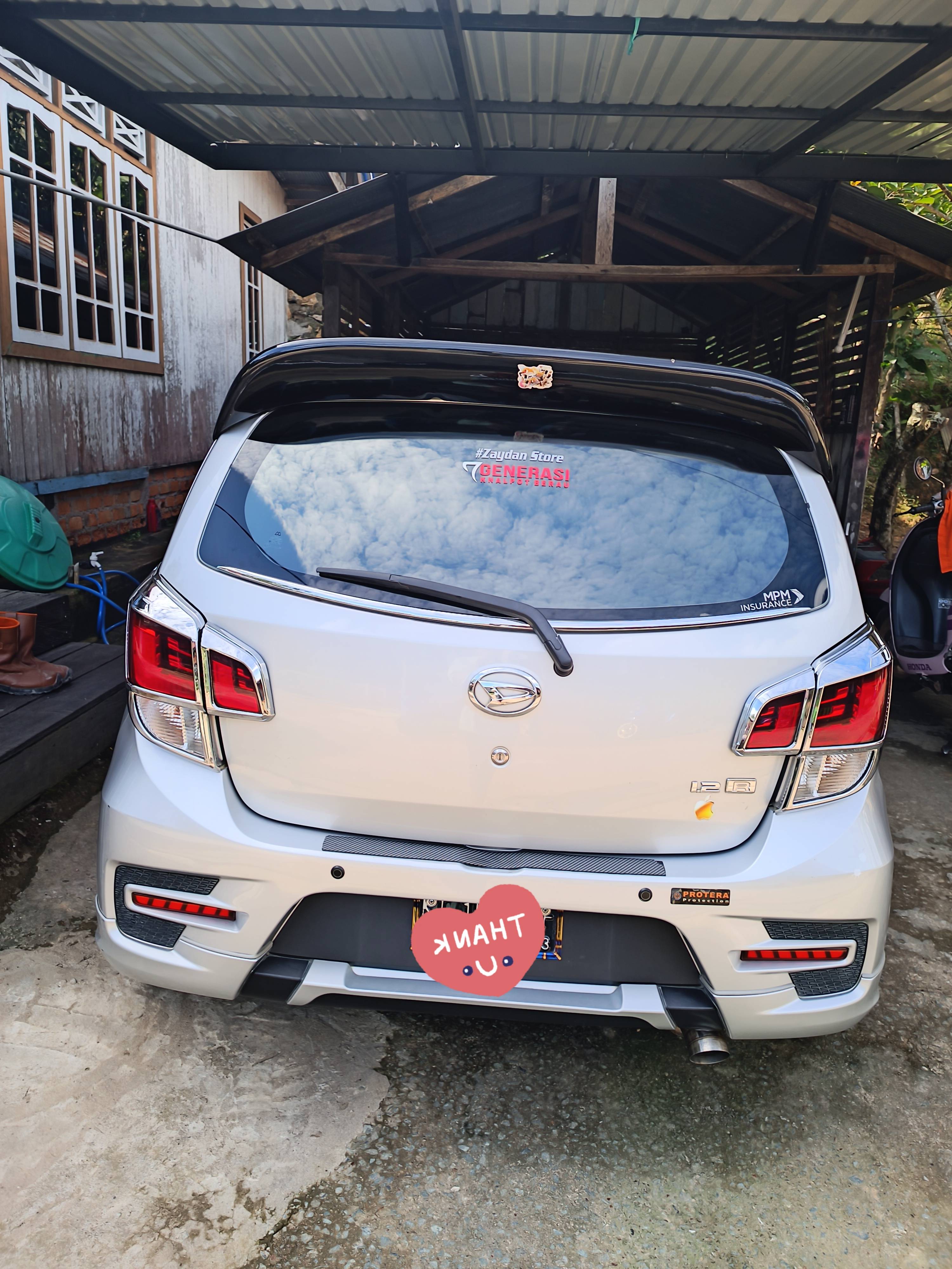 2018 Daihatsu Ayla 1.2L R MT DLX Bekas 2018 Daihatsu Ayla 1.2L R MT DLX Bekas