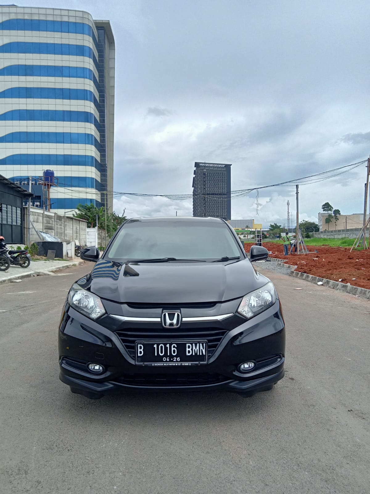 Second Hand 2016 Honda HRV  RU1 1.5 E CVT CKD Second Hand 2016 Honda HRV  RU1 1.5 E CVT CKD