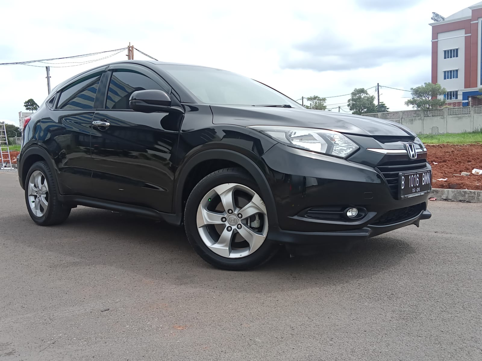 2016 Honda HRV  RU1 1.5 E CVT CKD 2016 Honda HRV  RU1 1.5 E CVT CKD