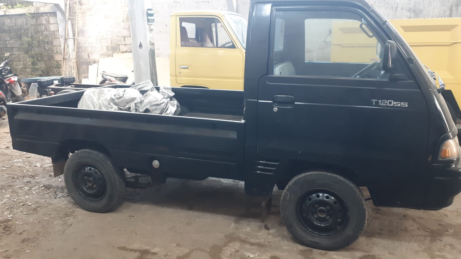 2013 Mitsubishi Colt T120 SS MPI 1.5L PU 2013 Mitsubishi Colt T120 SS MPI 1.5L PU