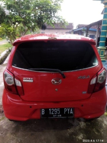 2015 Daihatsu Ayla  1.0 X MT 2015 Daihatsu Ayla  1.0 X MT