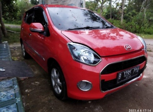2015 Daihatsu Ayla  1.0 X MT 2015 Daihatsu Ayla  1.0 X MT