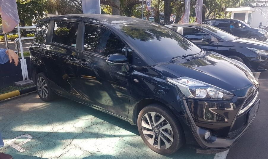 2018 Toyota Sienta V MT 2018 Toyota Sienta V MT